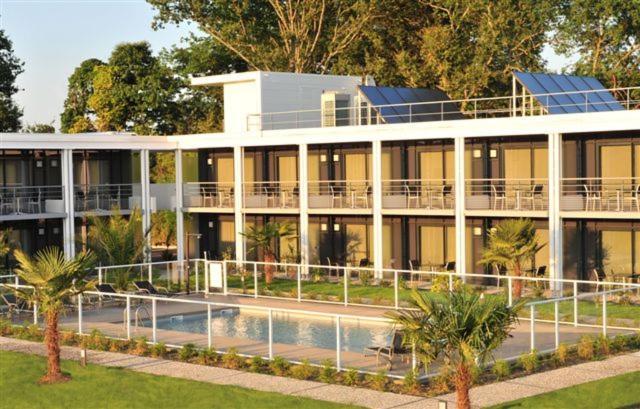Hotel Eden Park Pau Est, Avec Piscine Экстерьер фото