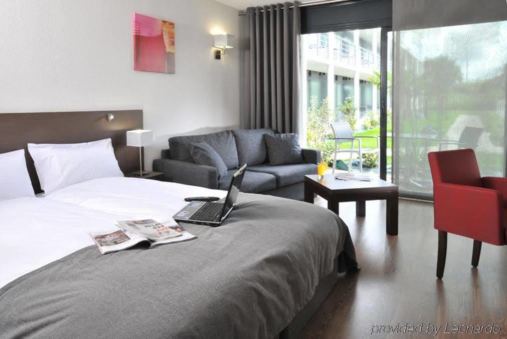 Hotel Eden Park Pau Est, Avec Piscine Экстерьер фото